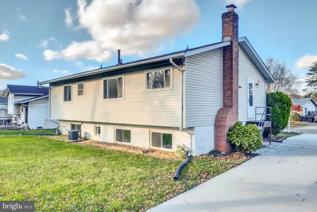 $3,500 | 4224 Kinmount Road, Lanham, MD 20706