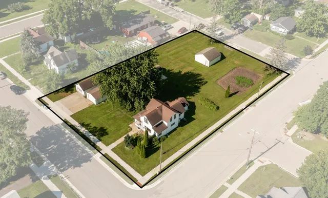 $189,900 | 107 4th Avenue Northeast, Dodge Center, MN 55927