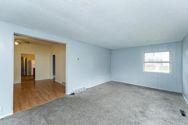 $189,900 | 107 4th Avenue Northeast, Dodge Center, MN 55927