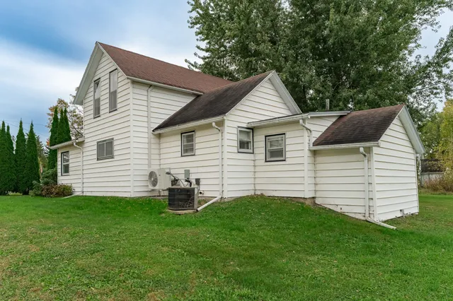 $189,900 | 107 4th Avenue Northeast, Dodge Center, MN 55927