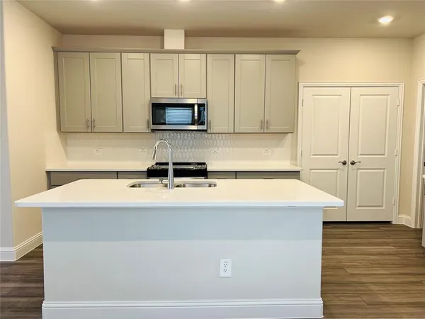 $2,490 | 3208 Sedge Grass Drive, Melissa, TX 75454