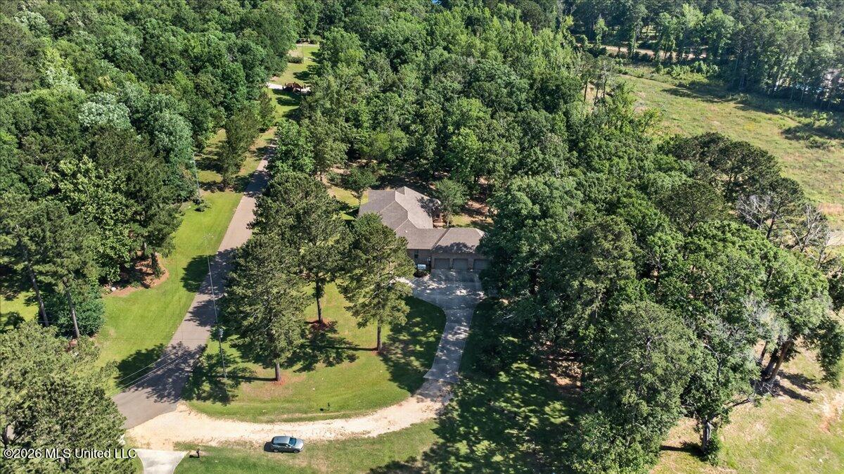 1043 Stonegate Drive McComb, MS 39648 - Photo 39 of 41 38-DJI_0007