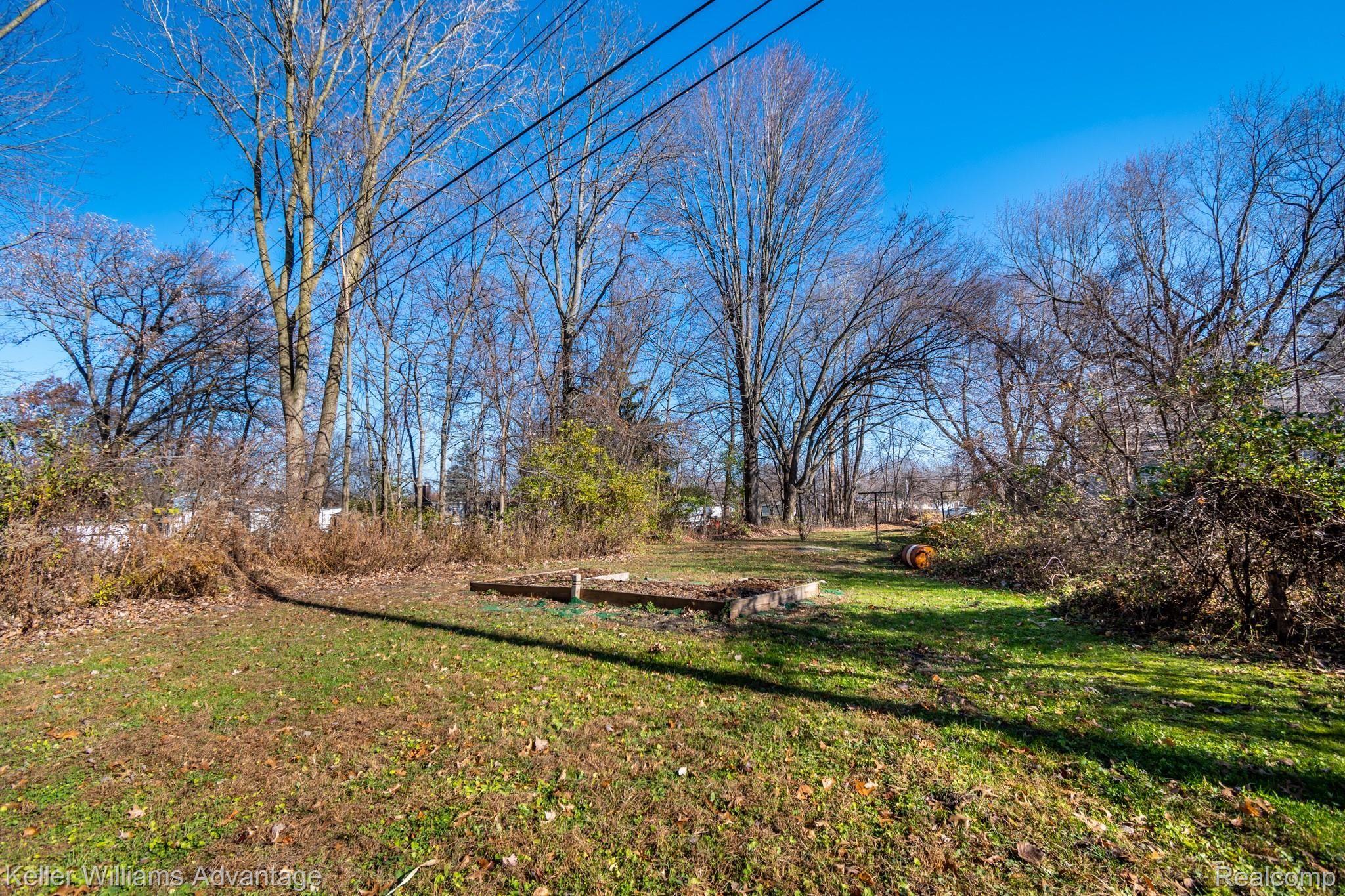 15950 Inkster Road Romulus, MI 48174 - Photo 7 of 26 DSC_9515.jpg