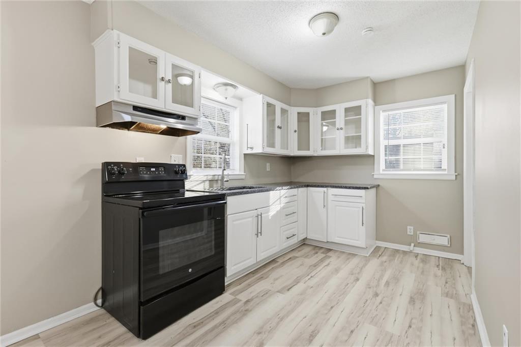 7867 James A Reed Road Kansas City, MO 64138 - Photo 8 of 30