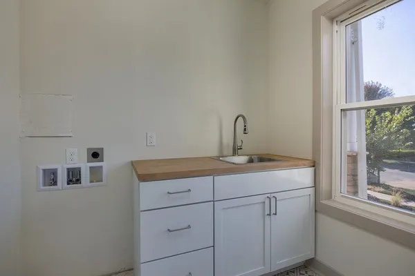 $799,900 | 1113 North Division Street, Waunakee, WI 53597