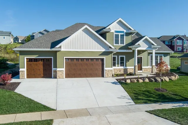 $849,900 | 1113 North Division Street, Waunakee, WI 53597