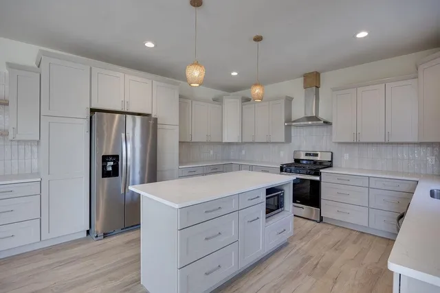 $849,900 | 1113 North Division Street, Waunakee, WI 53597