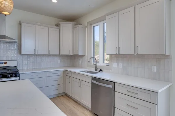 $799,900 | 1113 North Division Street, Waunakee, WI 53597