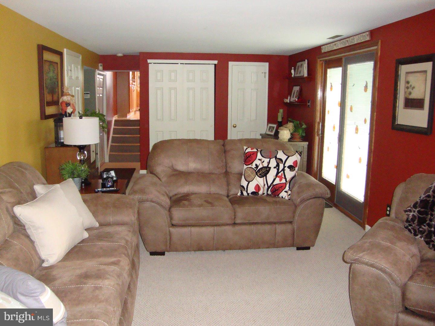 1387 Curtis Road Southampton, PA 18966 - Photo 13 of 25 Family Room
