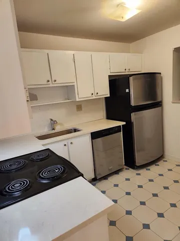 $2,300 | 511 Gardens Drive, Unit 104, Pompano Beach, FL 33069