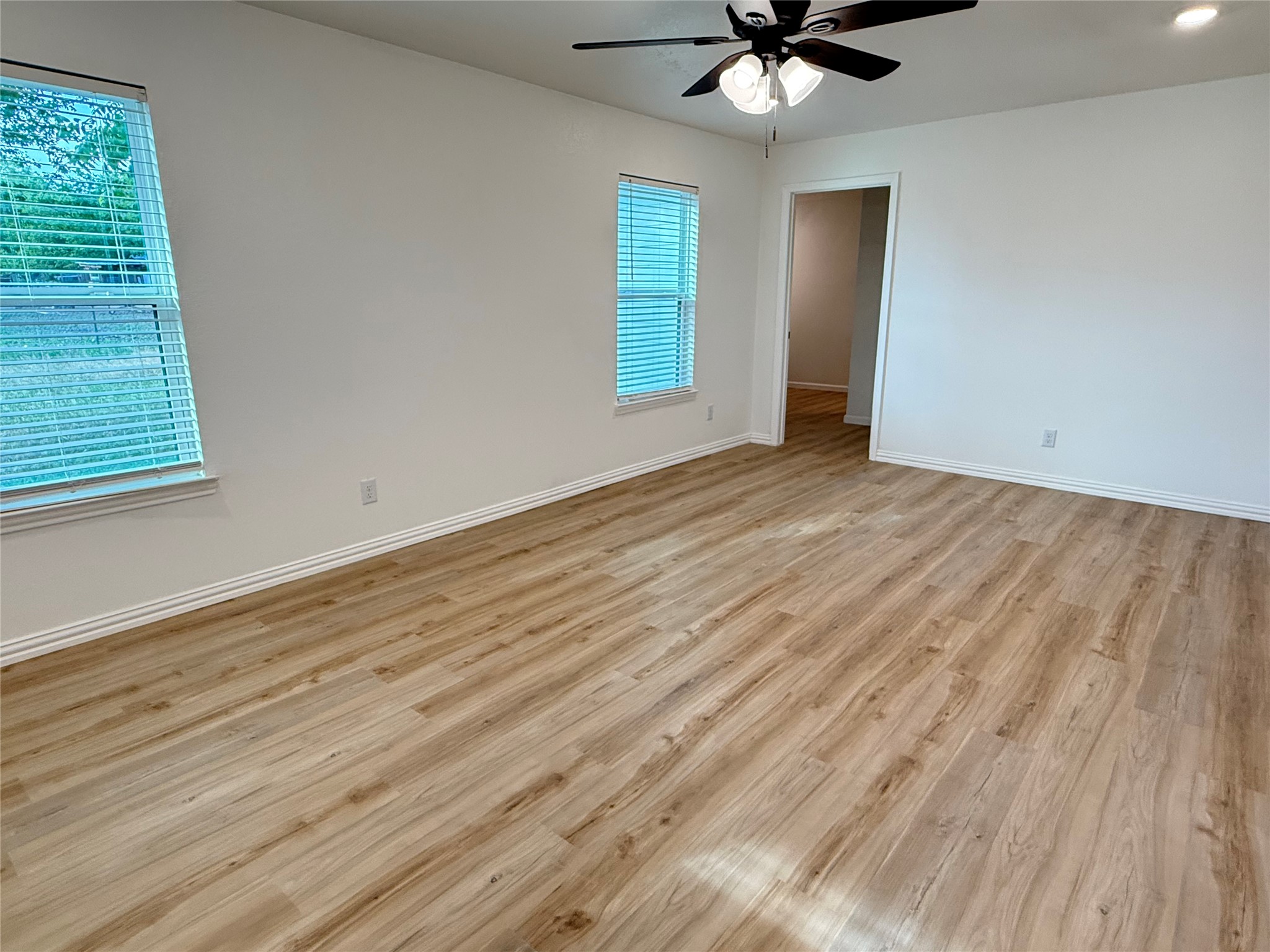 800 Old Thorndale Road Taylor, TX 76574 - Photo 9 of 20