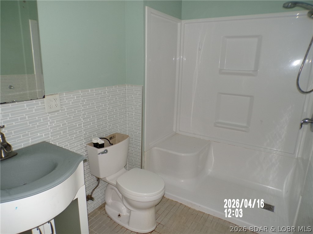 54 Central Hill Road Eldon, MO 65026 - Photo 5 of 9