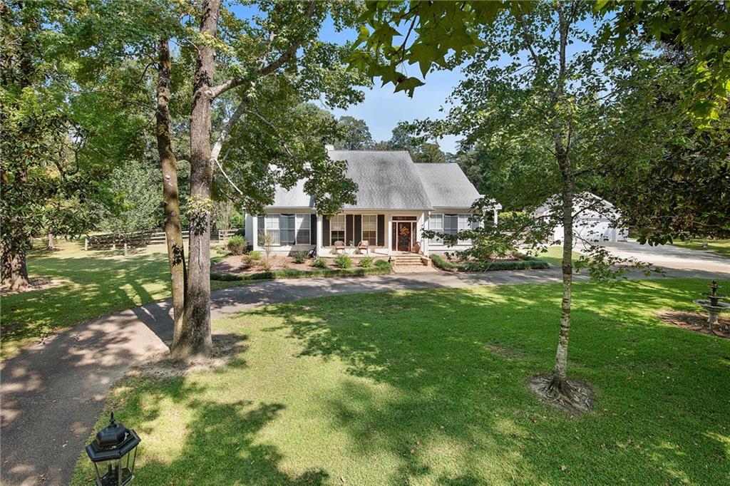 18254 Reeves Drive Covington, LA 70435 - Photo 1 of 38 Gallery Image 1
