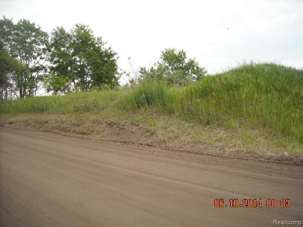 3558 Lake George Road Leonard, MI 48367 - Photo 6 of 8 DSCN0006.jpg