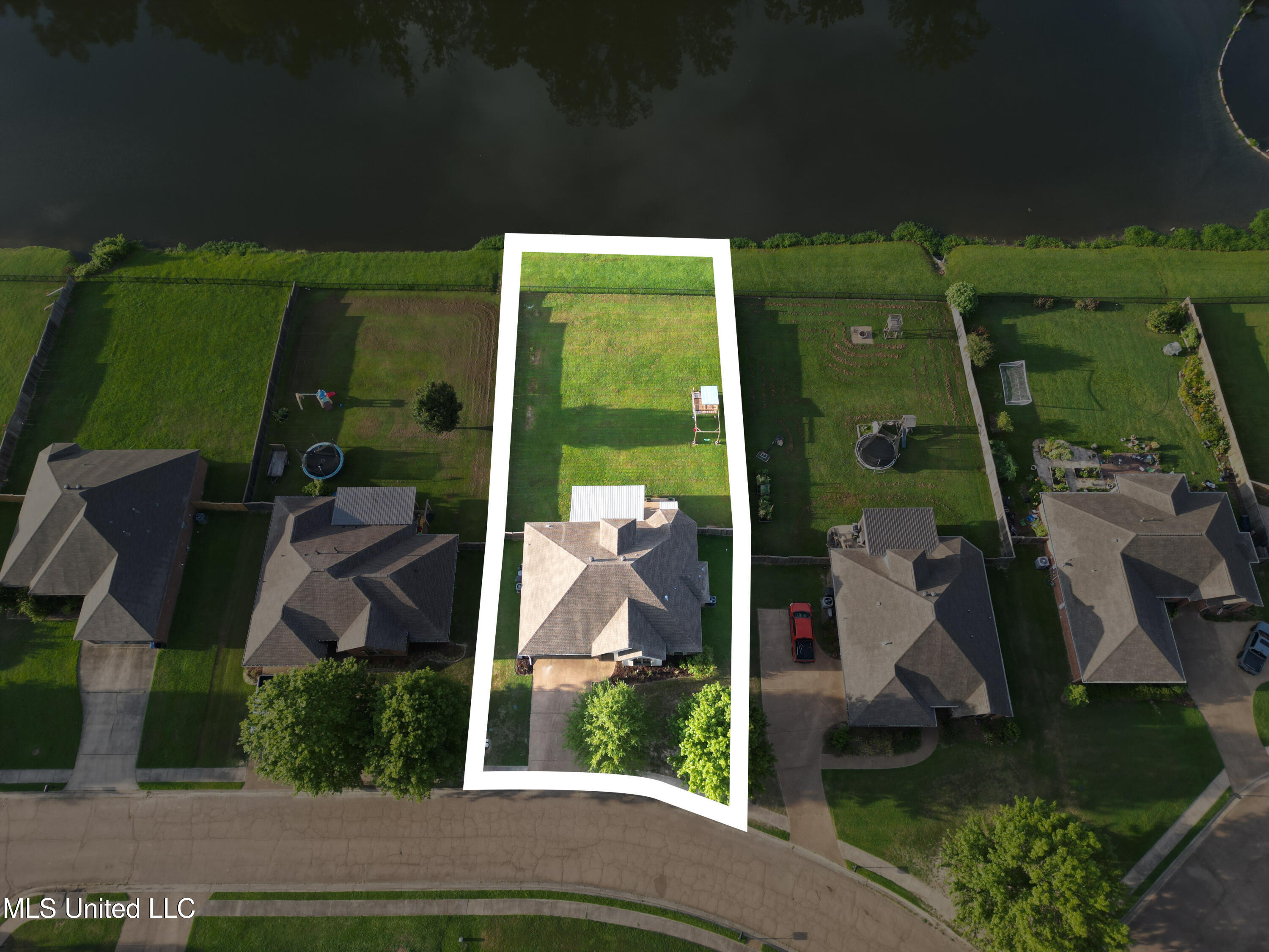 121 Mason Way Madison, MS 39110 - Photo 3 of 19 DJI_0050_00000