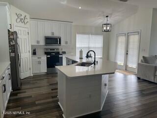 3558 Old Village Drive Orange Park, FL 32065 - Photo 13 of 26 Smith - side view of open kitchen
