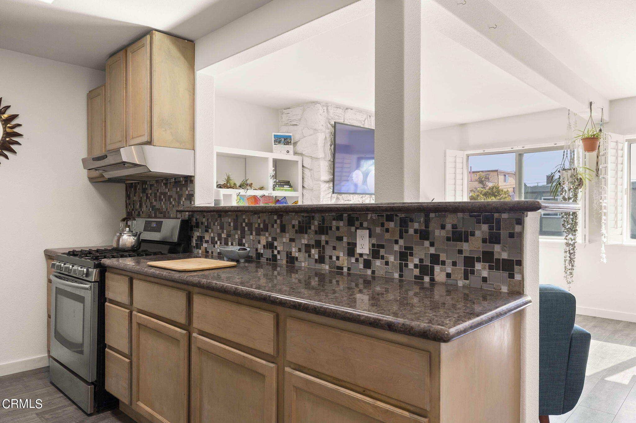 229 Rossmore Drive Oxnard, CA 93035 - Photo 13 of 54 18-web-or-mls-UpmarketMedia_229Ross-56