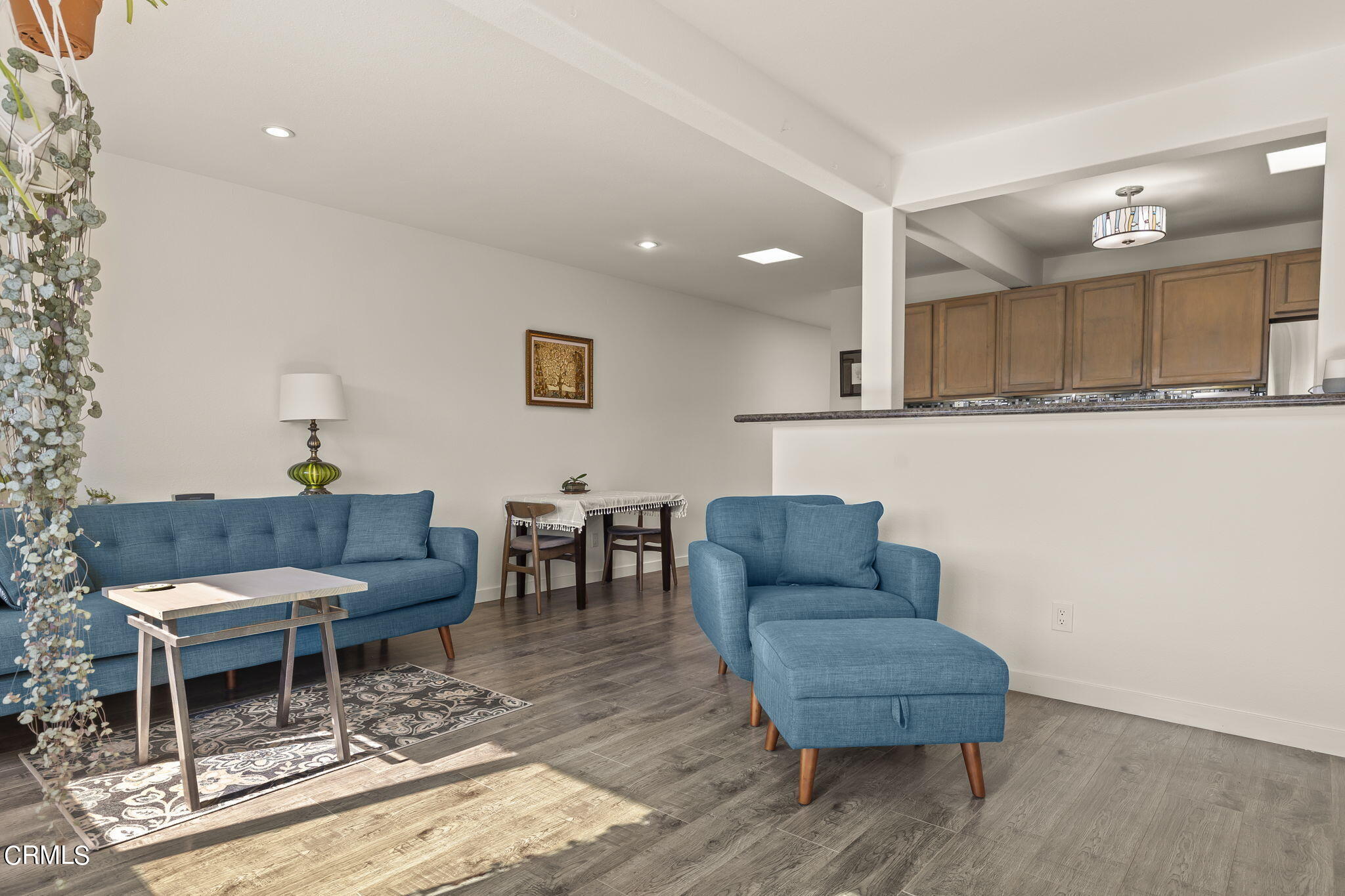 229 Rossmore Drive Oxnard, CA 93035 - Photo 21 of 54 27-web-or-mls-UpmarketMedia_229Ross-81