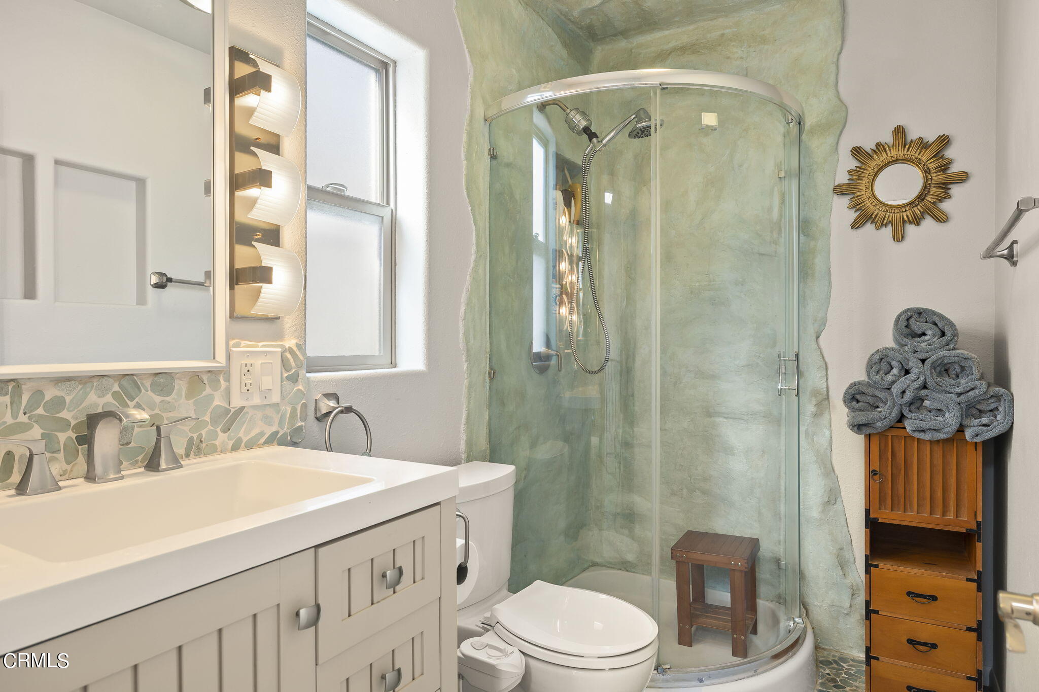 229 Rossmore Drive Oxnard, CA 93035 - Photo 29 of 54 33-web-or-mls-UpmarketMedia_229Ross-105