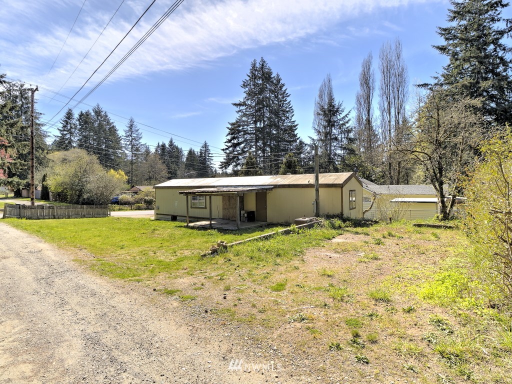 1419 Southeast Cedar Road Port Orchard, WA 98367 - Photo 12 of 13 Gallery Image 12