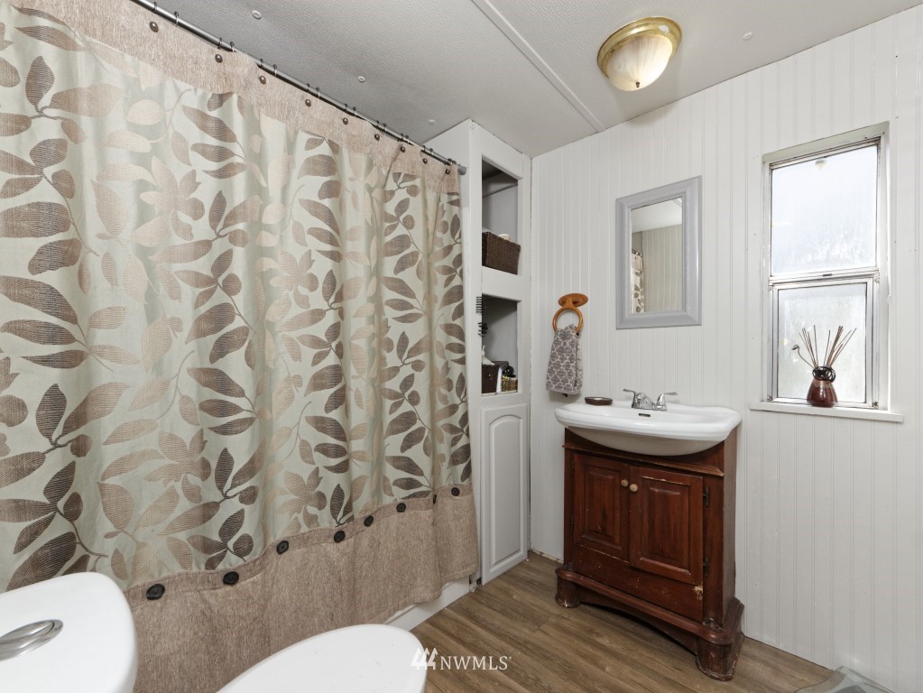 1419 Southeast Cedar Road Port Orchard, WA 98367 - Photo 10 of 13 Gallery Image 10