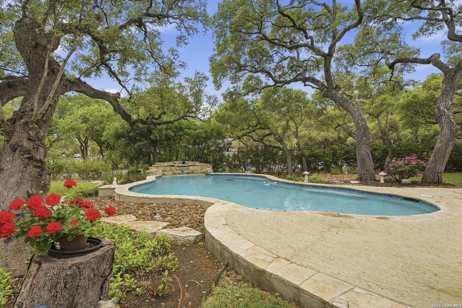29253 Seabiscuit Drive Fair Oaks Ranch, TX 78015 - Photo 33 of 38