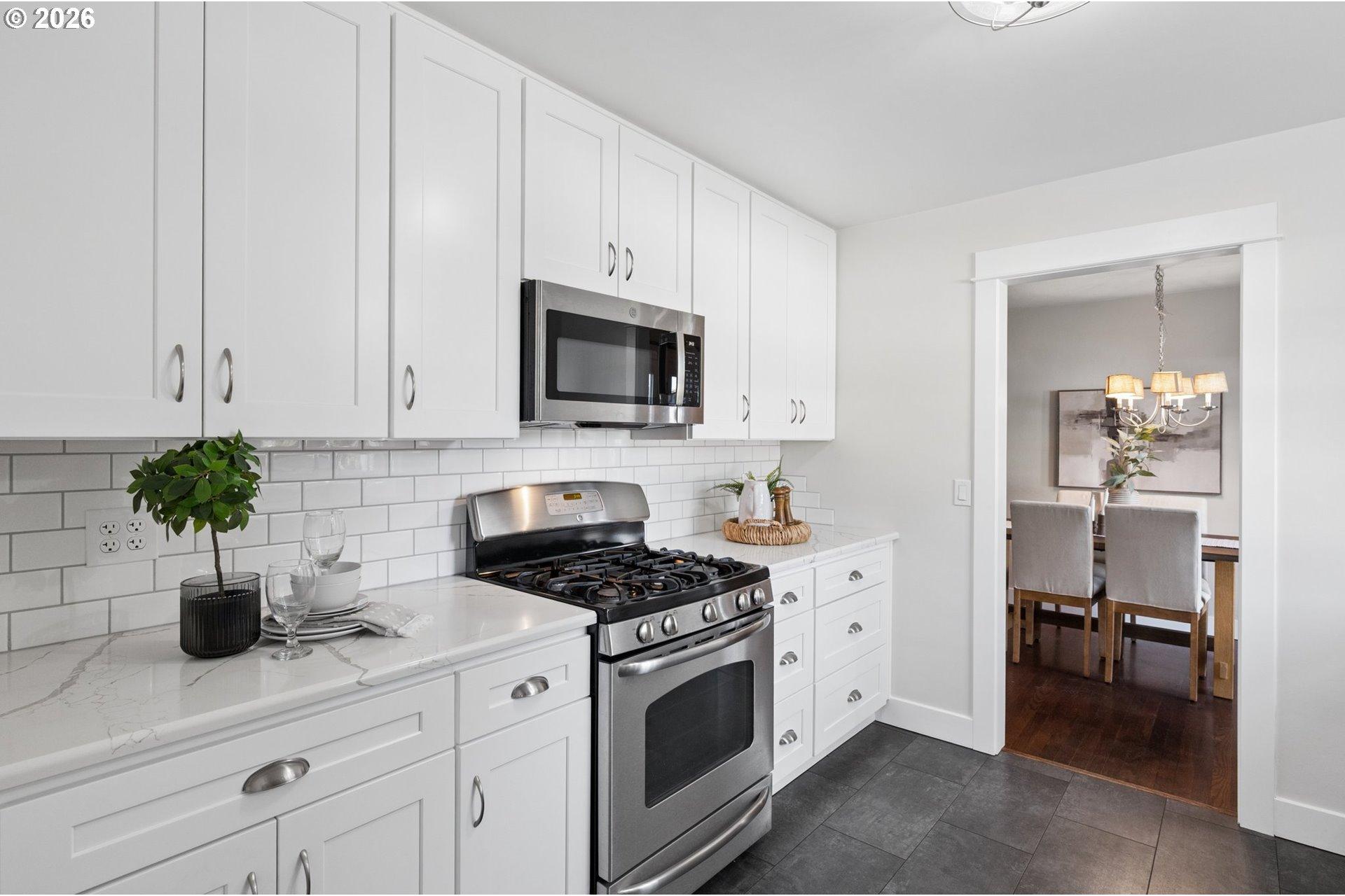 7403 Southwest Mapleleaf Street Portland, OR 97223 - Photo 14 of 44 Gallery Image 14