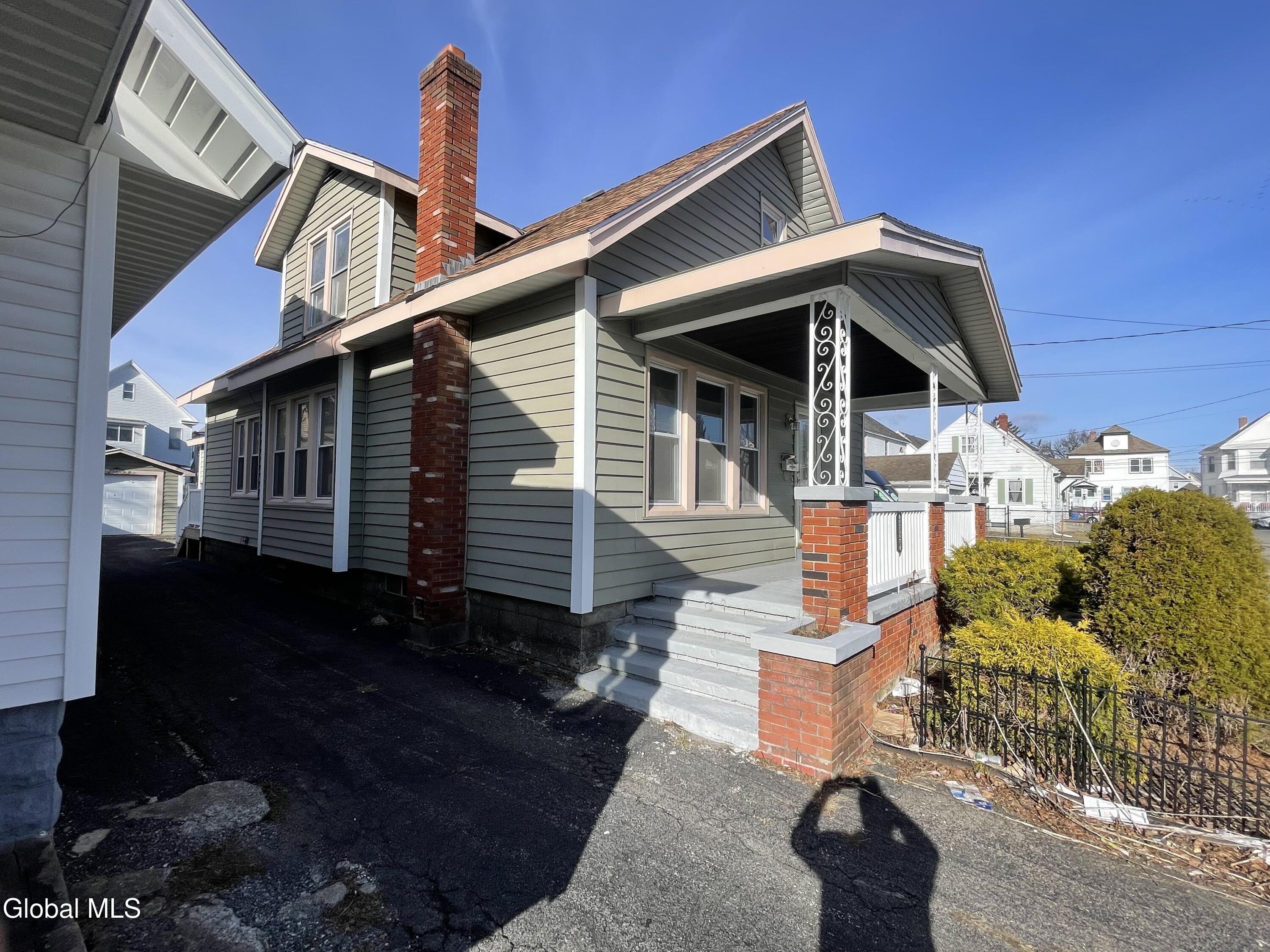 1328 Dewitt Street Schenectady, NY 12303 - Photo 3 of 50 IMG_0442