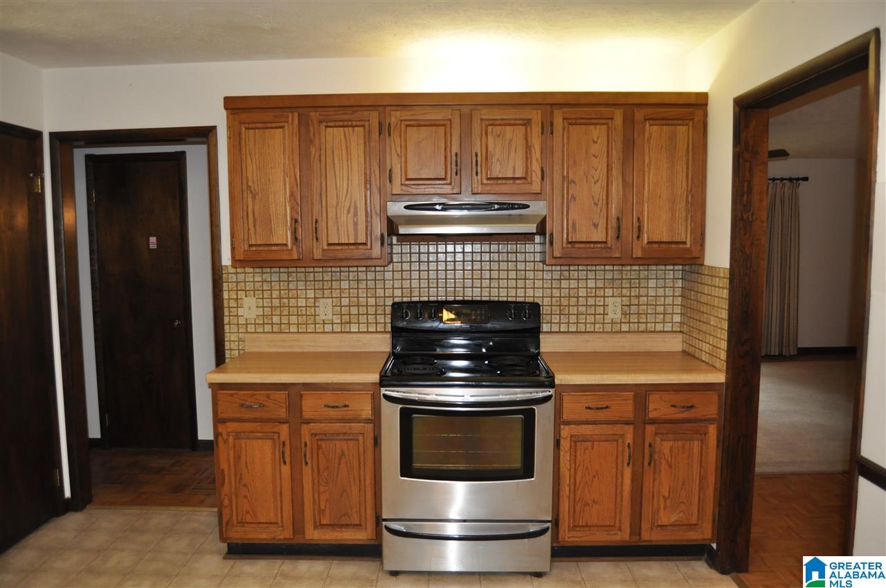 824 Brookhaven Road Anniston, AL 36207 - Photo 7 of 32