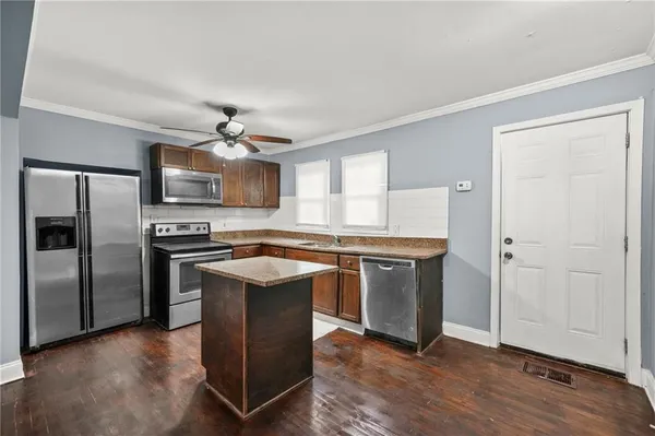 $1,675 | 360 Betsy Avenue Southwest, Atlanta, GA 30310