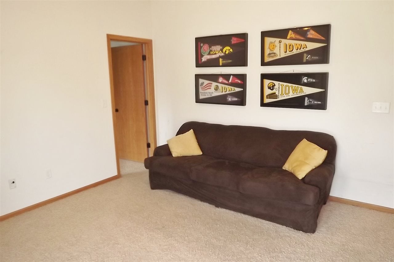 212 North Park Ridge Road North Liberty, IA 52317 - Photo 15 of 24 Gallery Image 15