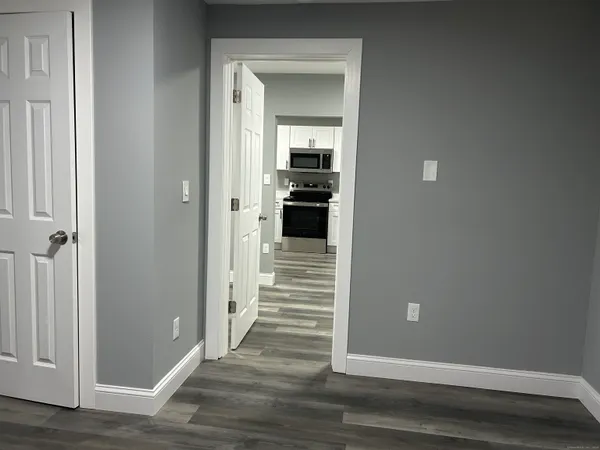 $1,575 | 92-98 Boswell Avenue, Unit 6, Norwich, CT 06360