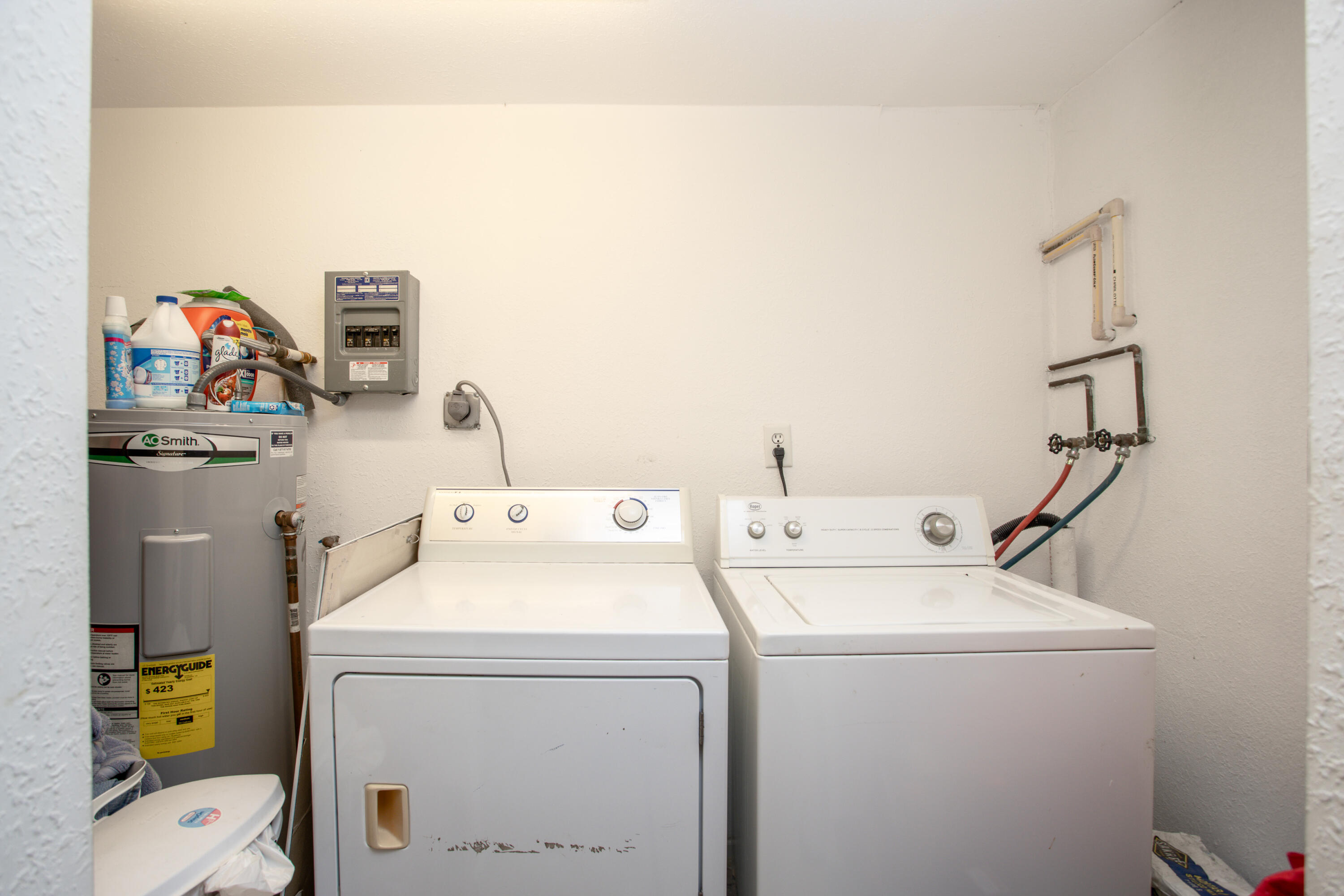 319 West Rutgers Street Melbourne, FL 32901 - Photo 15 of 19 a utility room with dryer and washer