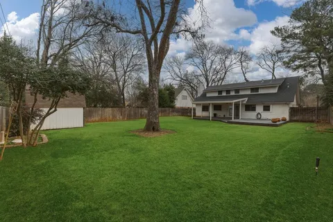 $299,000 | 806 Waggoner Drive, Arlington, TX 76013