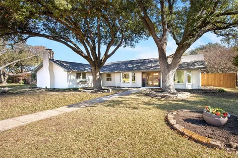 $800,000 | 10427 Carry Back Place, Dallas, TX 75229