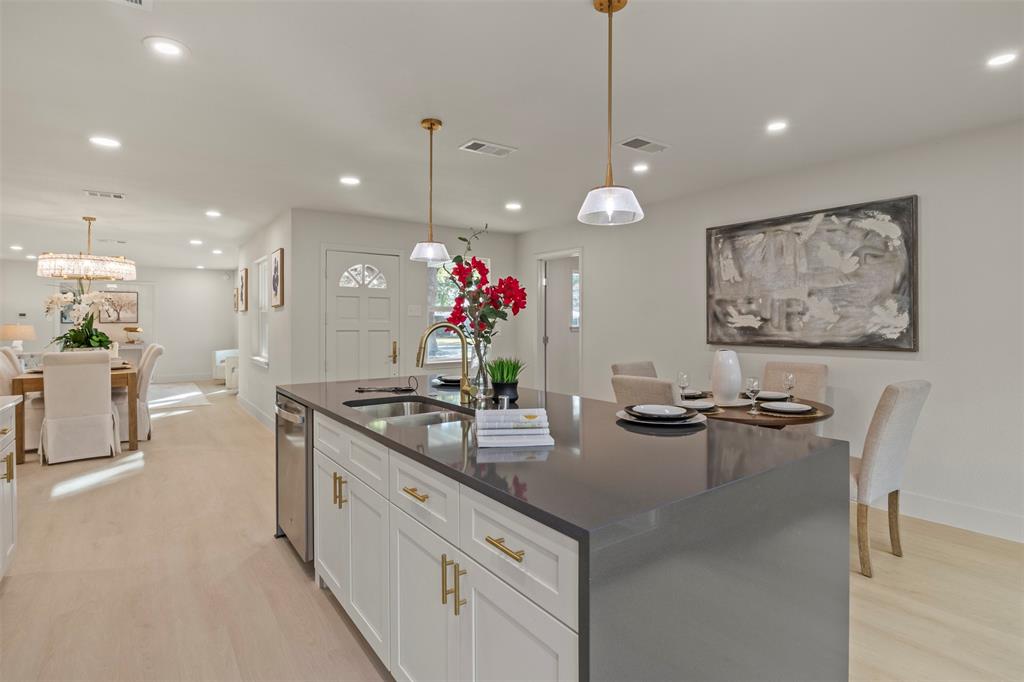 10427 Carry Back Place Dallas, TX 75229 - Photo 18 of 40