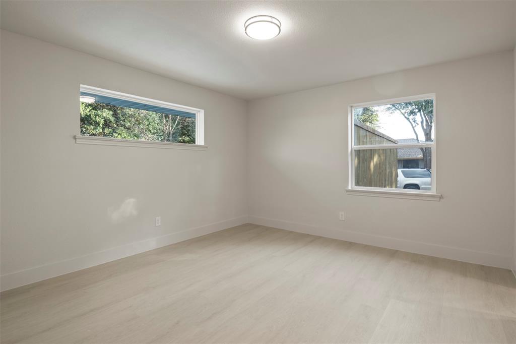 10427 Carry Back Place Dallas, TX 75229 - Photo 34 of 40