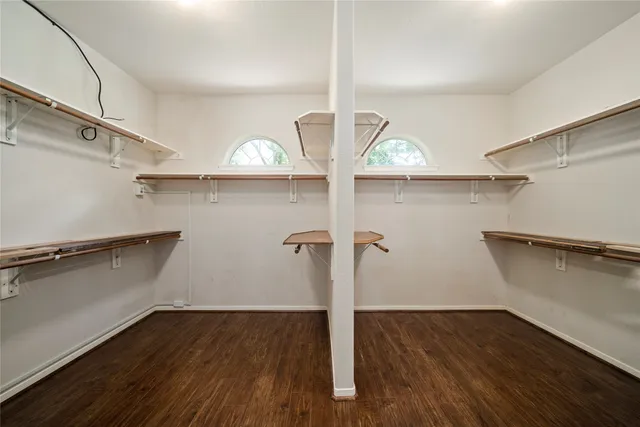 $3,400 | 312 Falcon Lake Drive, Friendswood, TX 77546