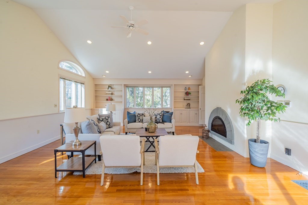 39 Meriam Street Lexington, MA 02420 - Photo 9 of 42 Gallery Image 9