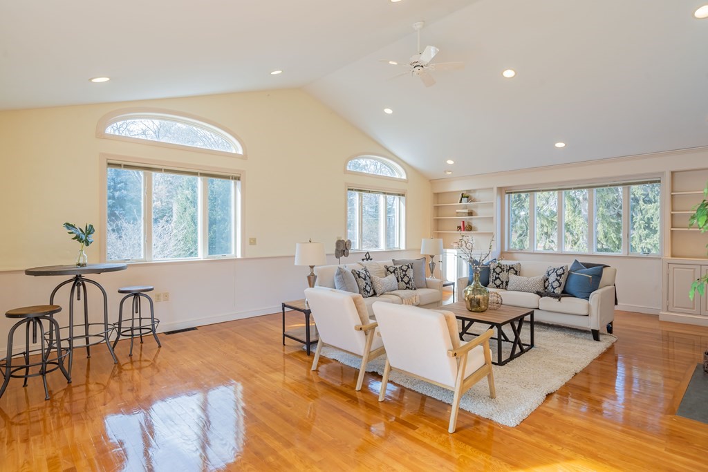 39 Meriam Street Lexington, MA 02420 - Photo 10 of 42 Gallery Image 10