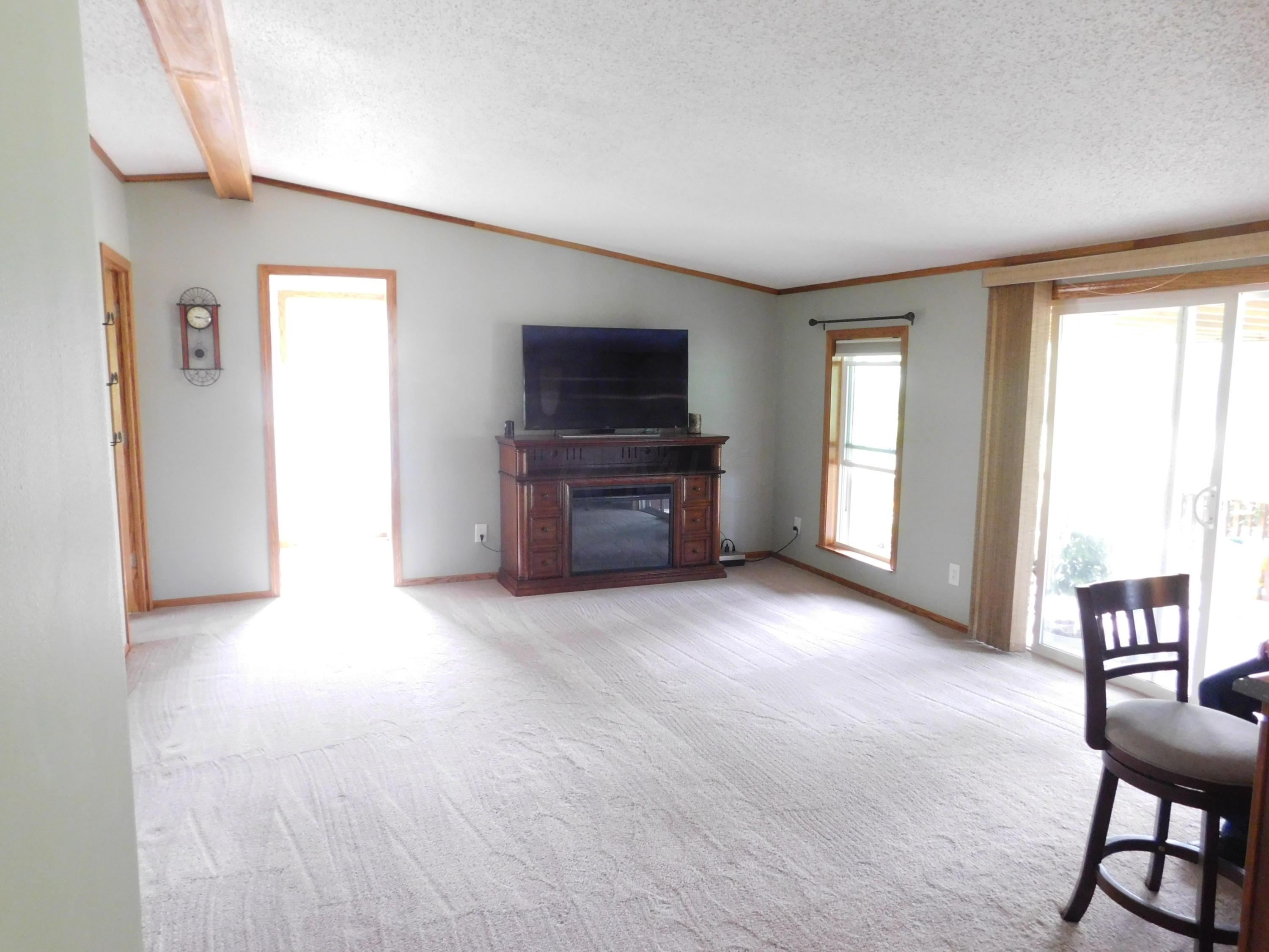 7893 Blacks Road Southwest Pataskala, OH 43062 - Photo 14 of 23