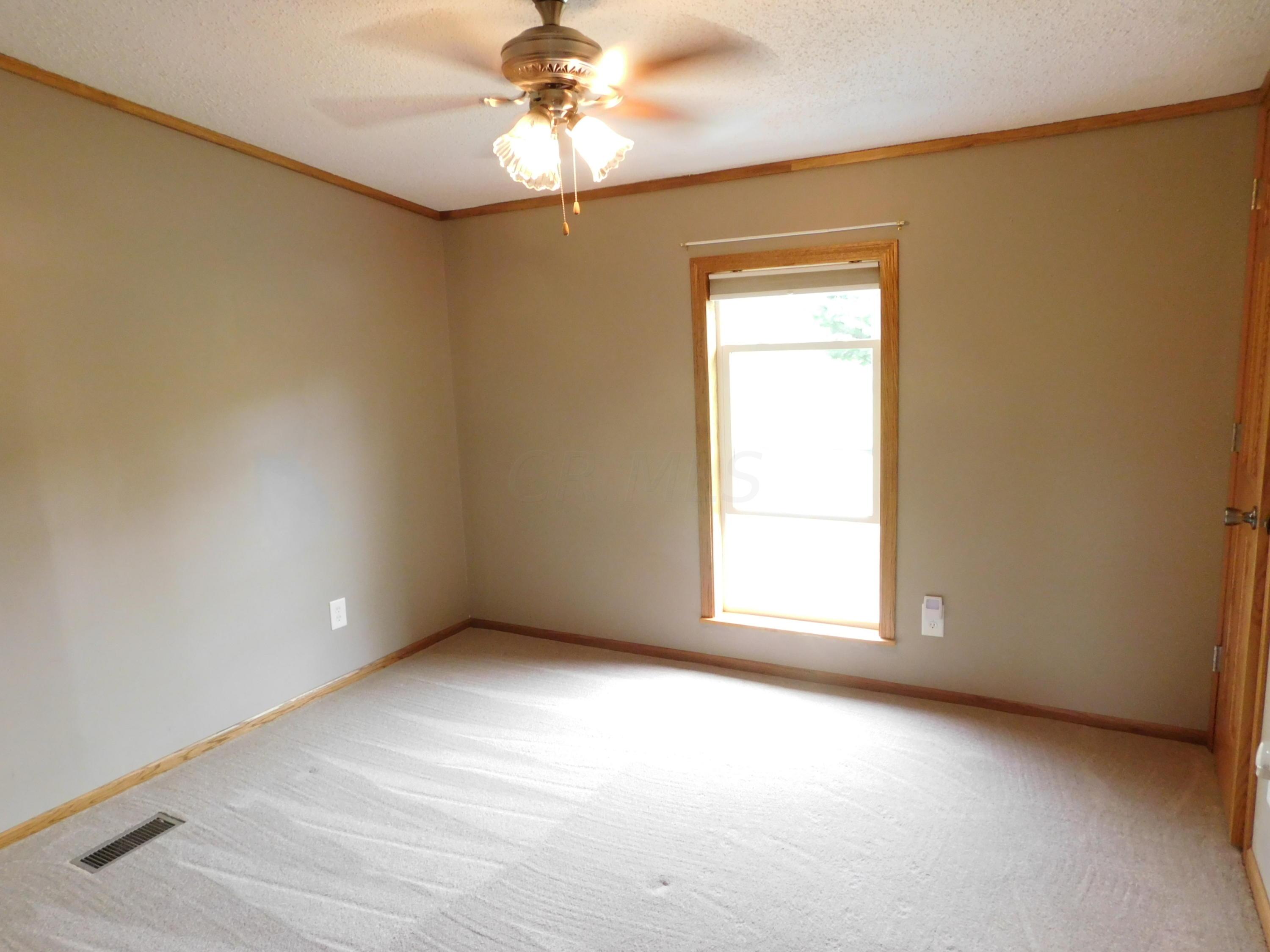 7893 Blacks Road Southwest Pataskala, OH 43062 - Photo 18 of 23