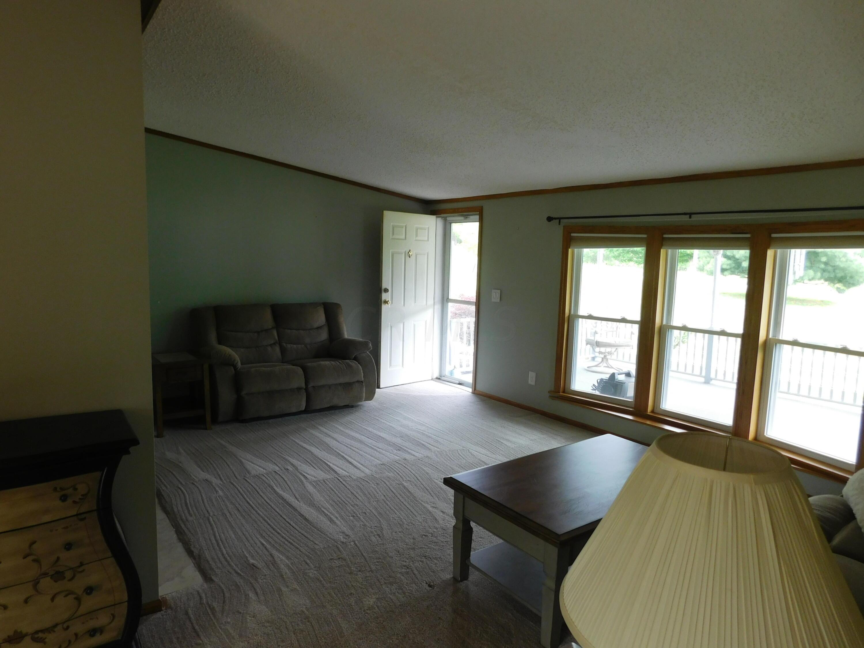 7893 Blacks Road Southwest Pataskala, OH 43062 - Photo 6 of 23