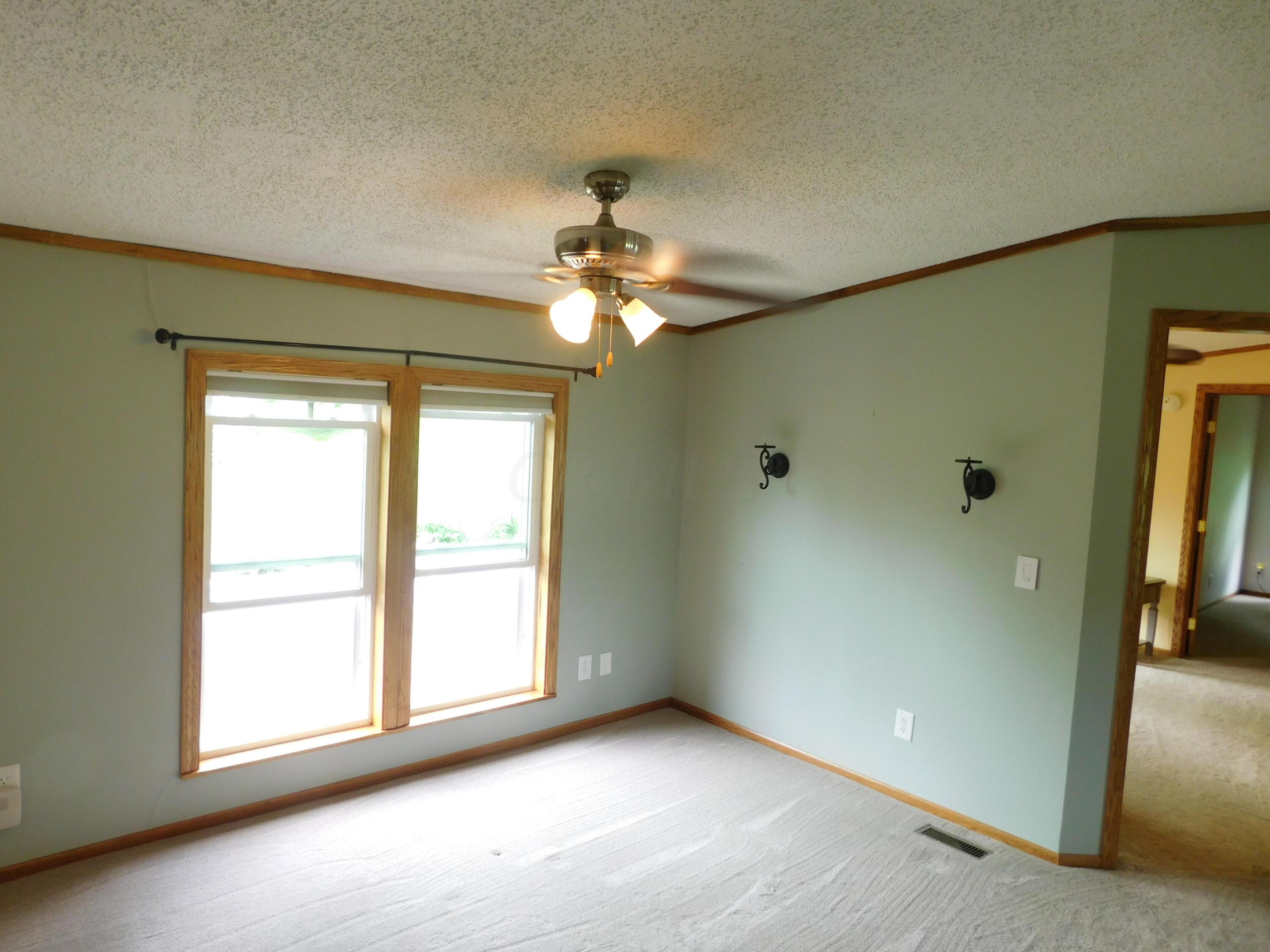 7893 Blacks Road Southwest Pataskala, OH 43062 - Photo 7 of 23