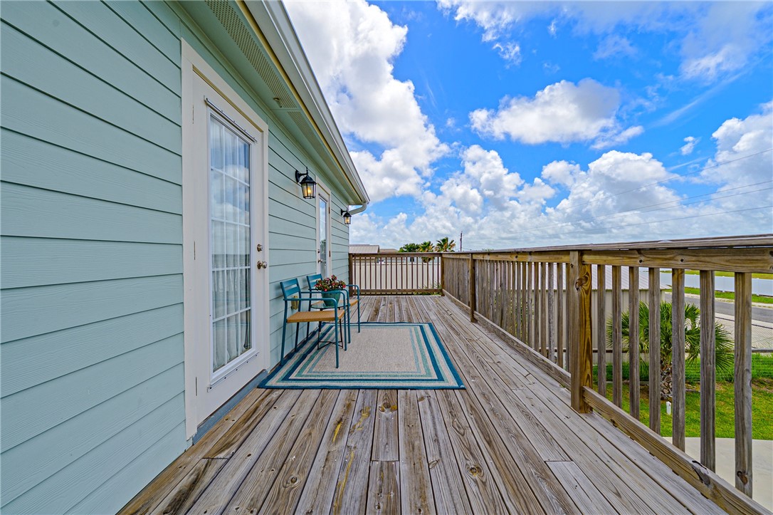 60 Copano Ridge Road Rockport, TX 78382 - Photo 9 of 39
