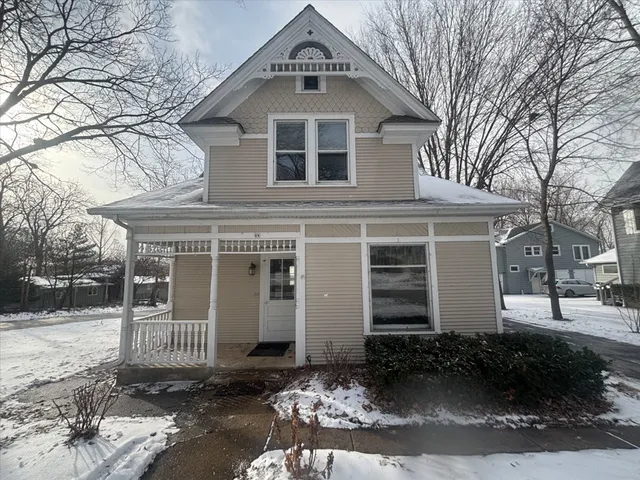 $364,900 | 38 Crissey Avenue, Geneva, IL 60134