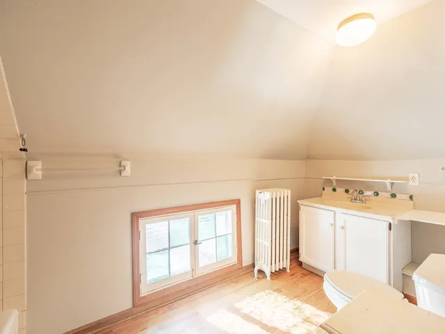 $364,900 | 38 Crissey Avenue, Geneva, IL 60134