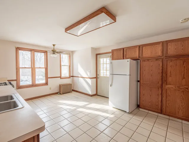 $364,900 | 38 Crissey Avenue, Geneva, IL 60134