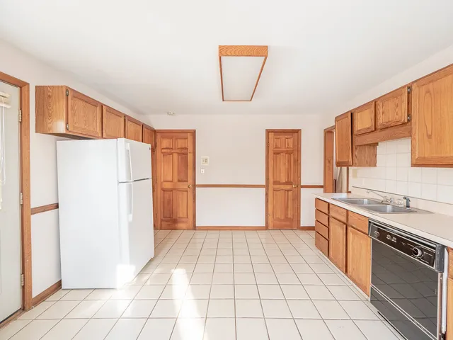 $364,900 | 38 Crissey Avenue, Geneva, IL 60134