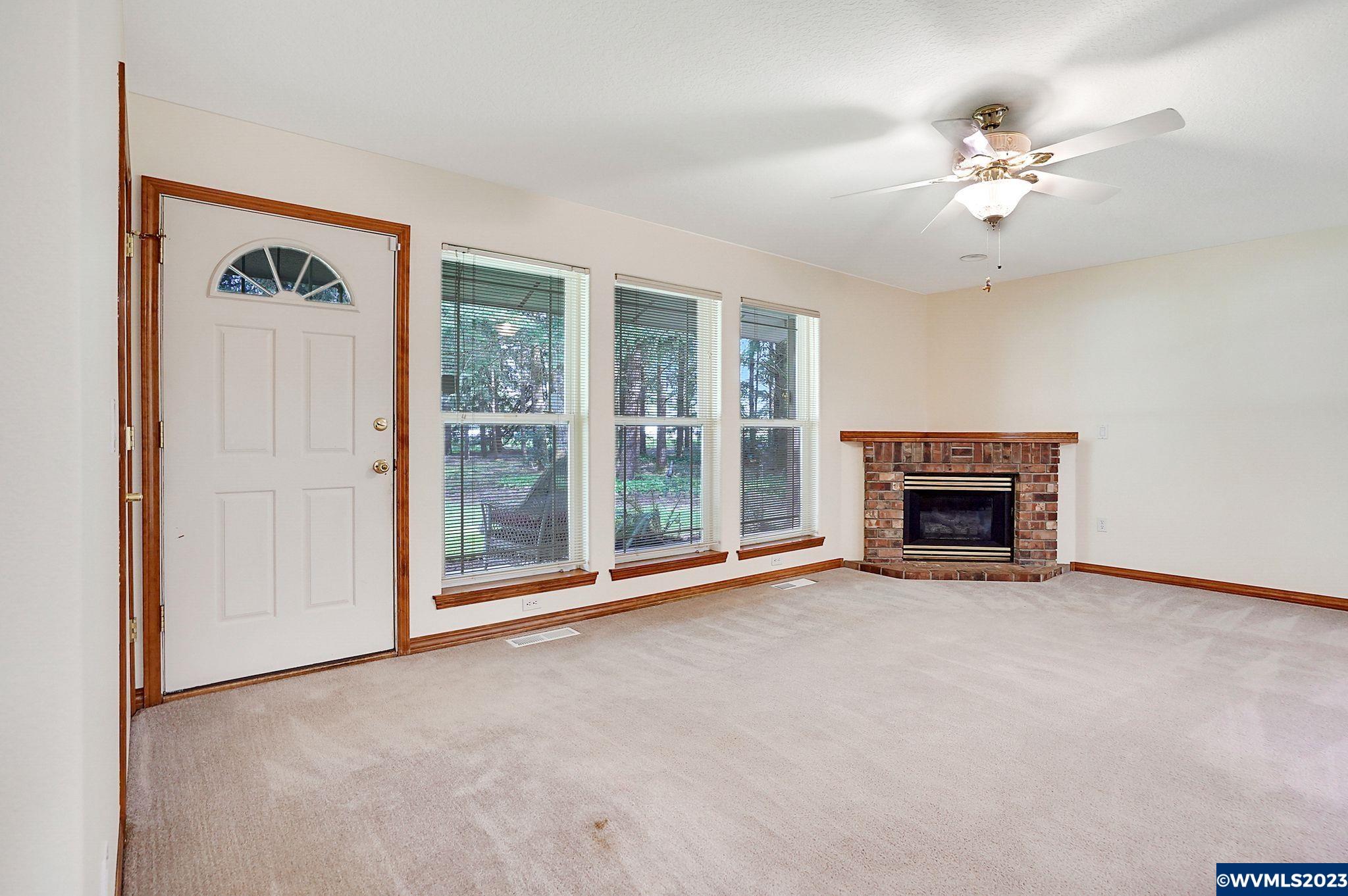 16995 Old Mehama Road Southeast Stayton, OR 97383 - Photo 8 of 42 Gallery Image 8